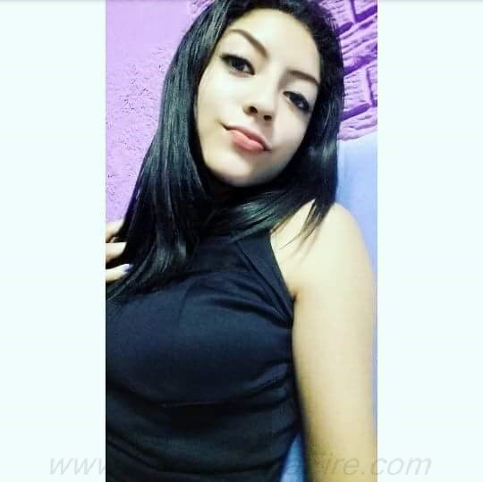 mary Jovencita Se Toma Fotos Desnuda Para Su Novio