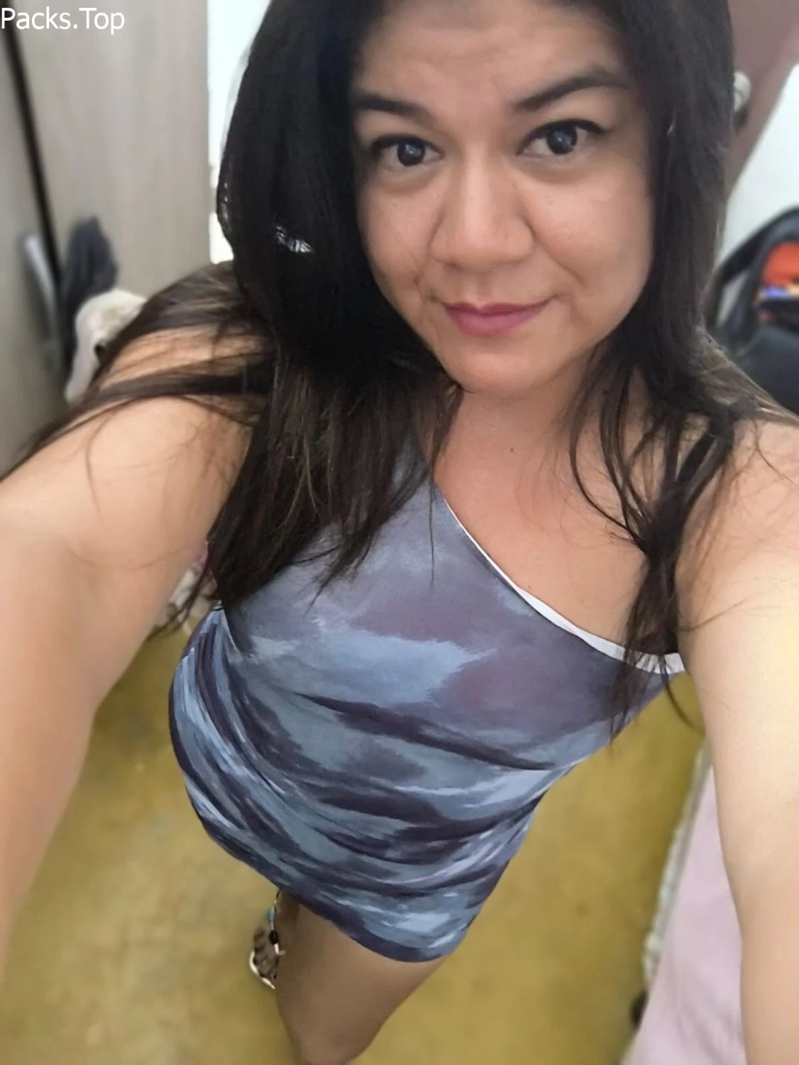 Vestida y estrenando tacones +nudes