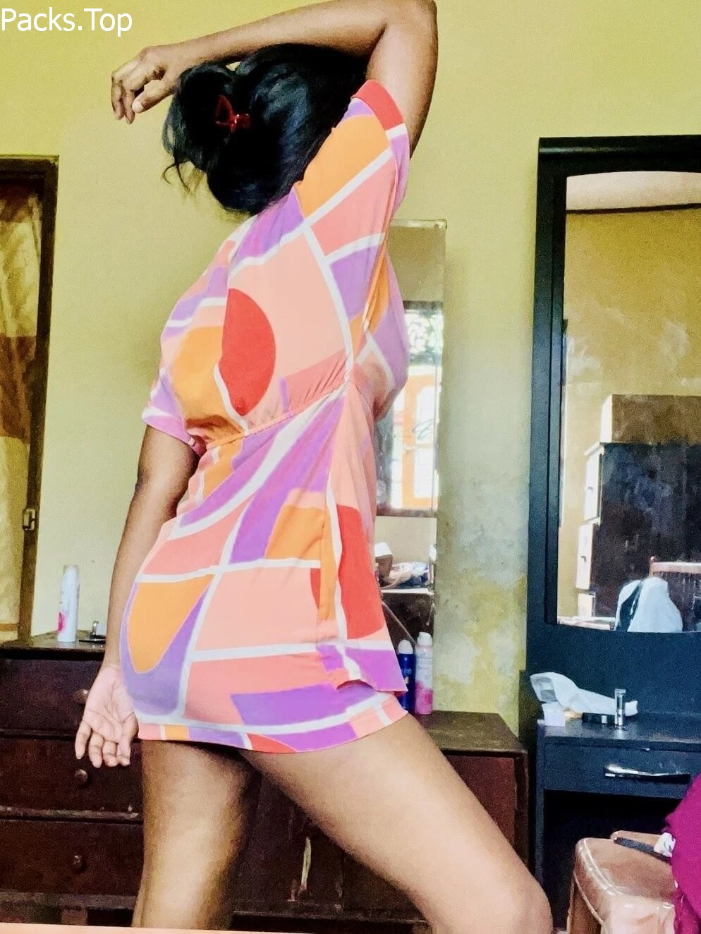 Morrita en bata rosada +nudes Morrita en bata rosada +nudes